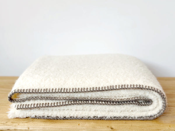 Acrylic Wool Boucle Throw