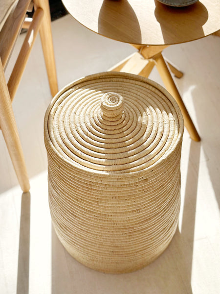 Handwoven Raffia Basket Lidded Large – CÔTE À COAST