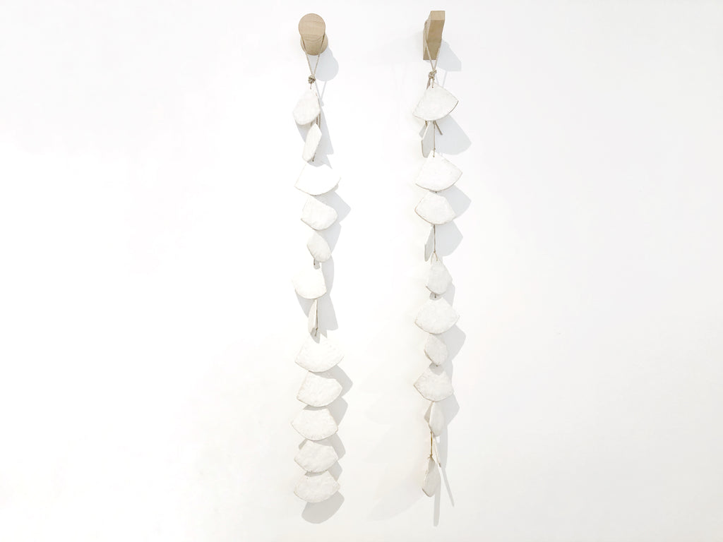 Ceramic Hanging Shell Single Strand