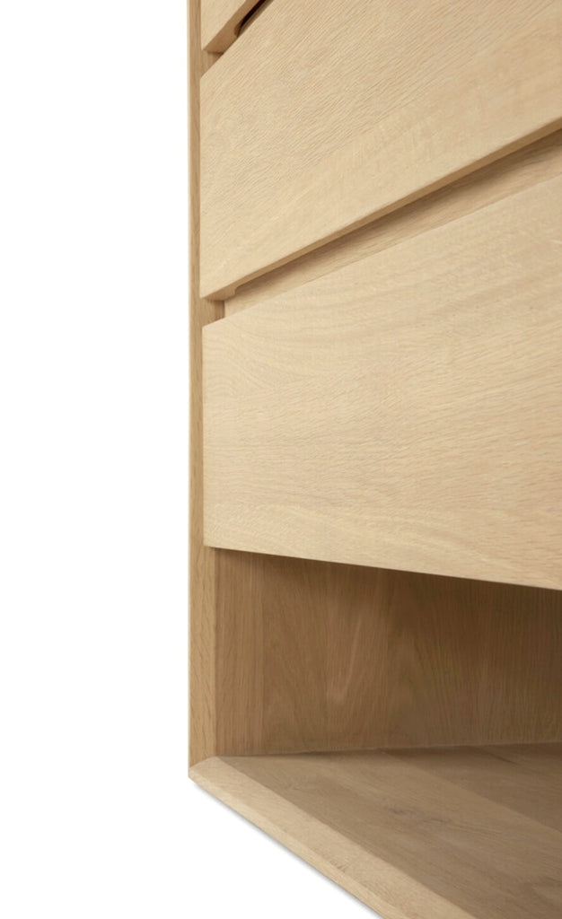 Oak Chest of Drawers