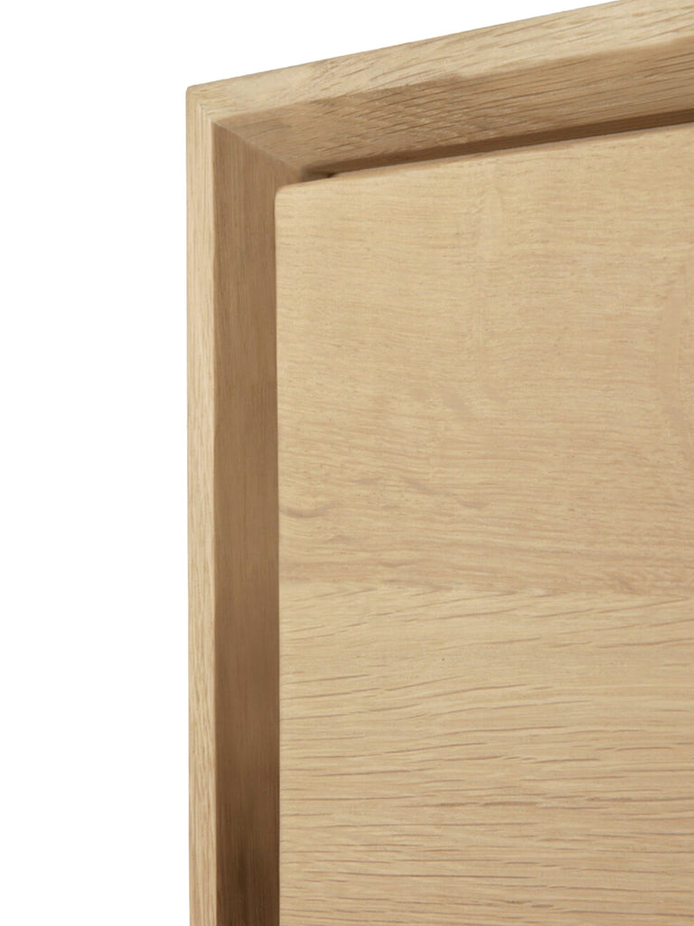 Oak Chest of Drawers