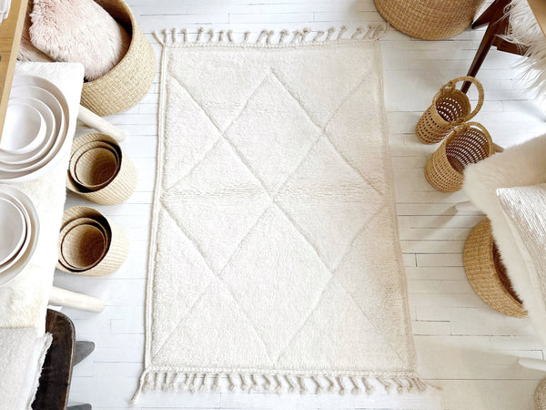 Handknotted Wool Rug - 3'8"W x 5'3"L