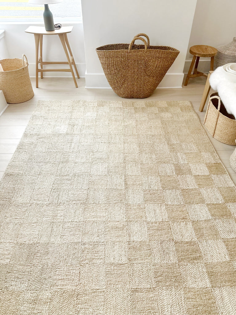 Handwoven Jute Rug - 6' x 8'