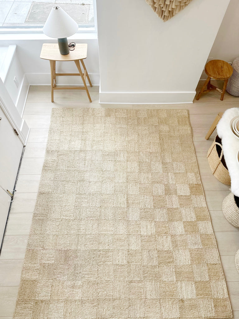 Handwoven Jute Rug - 6' x 8'