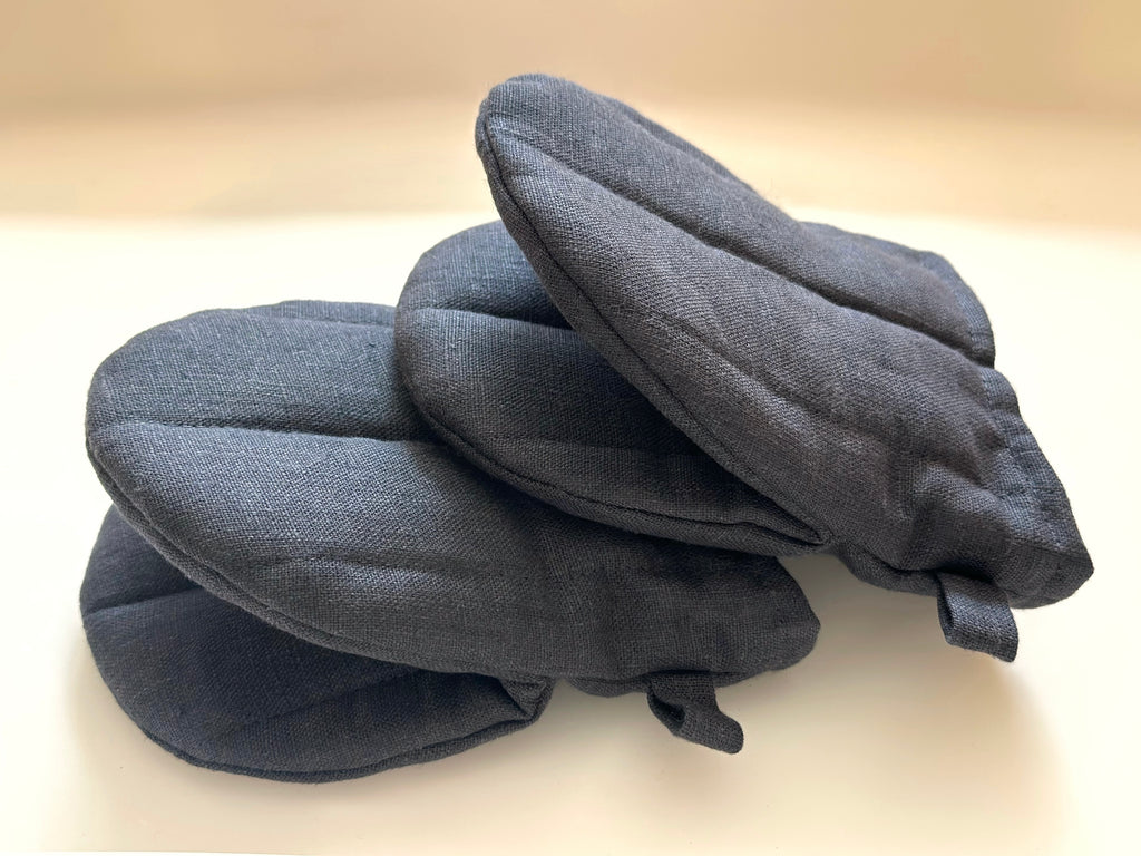 Linen Quilted Oven Mitt