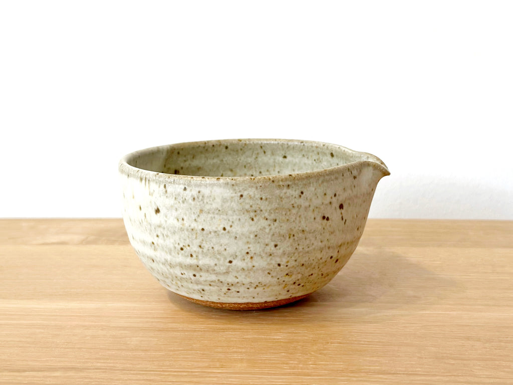 Ceramic Spotty Oatmeal Small Spouted Bowl