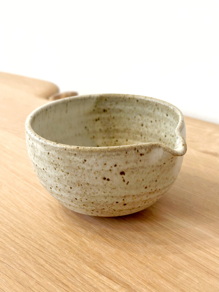 Ceramic Spotty Oatmeal Small Spouted Bowl