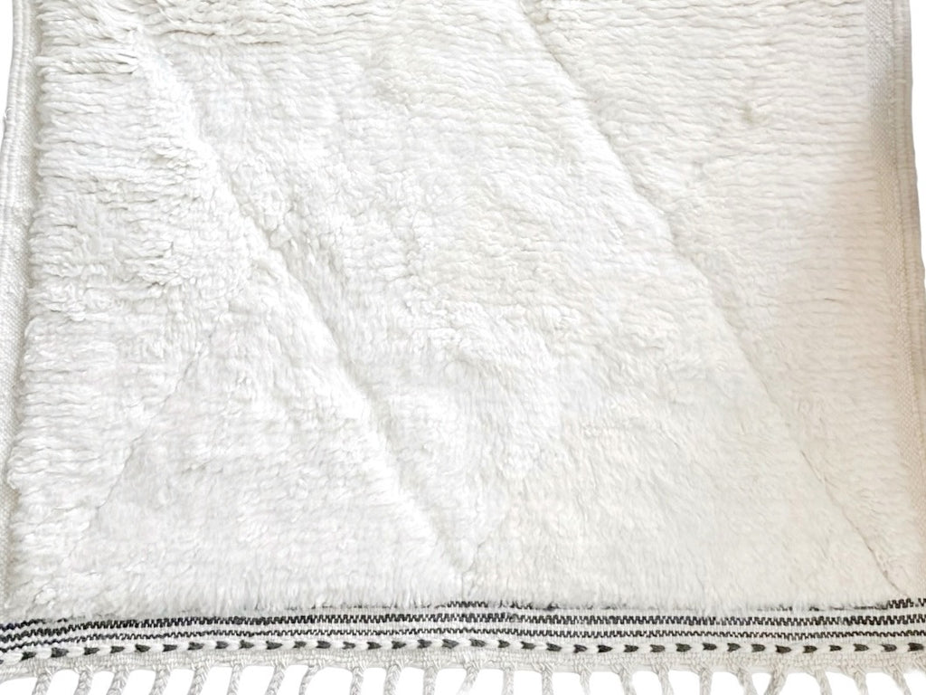 Handknotted Wool Rug - 3'7"W x 5'3"L