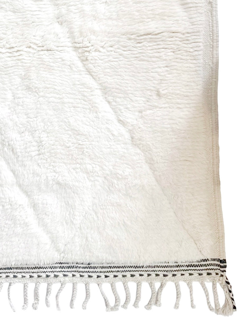 Handknotted Wool Rug - 3'7"W x 5'3"L