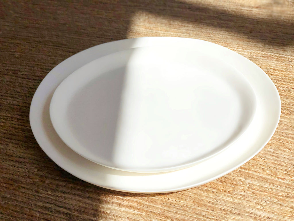 Hand-Sculpted Resin Medium Round Tray