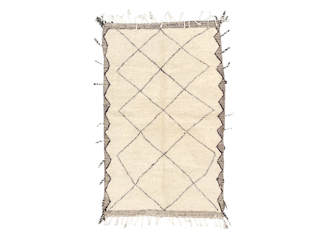 Handknotted Wool Rug - 5'6"W x 8'7'L