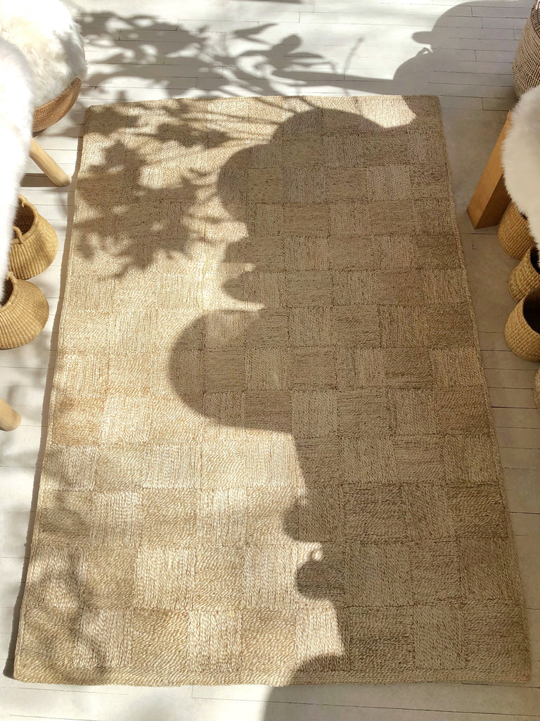 Handwoven Jute Rug - 4' x 6'