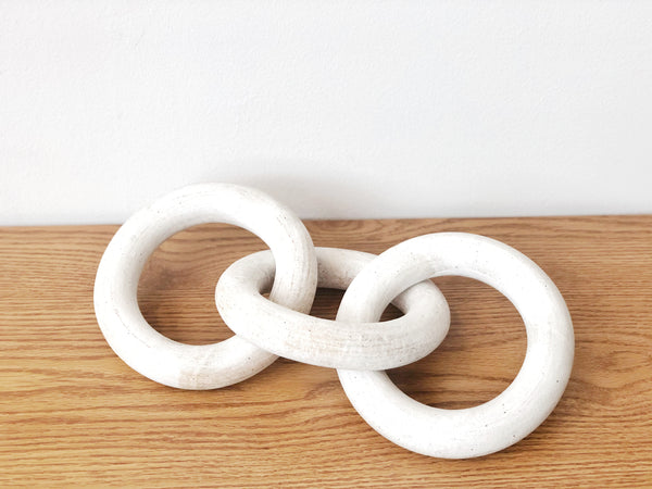 Ceramic Three Chain Link