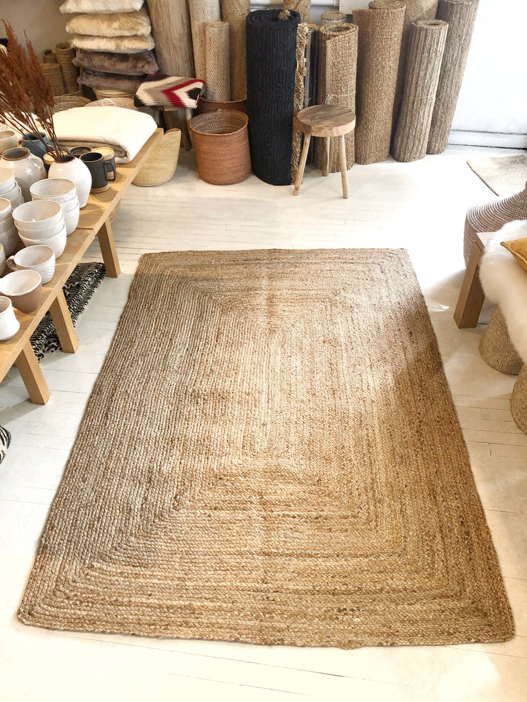 Handwoven Seagrass Rug - 4'8"W x 6'7"L