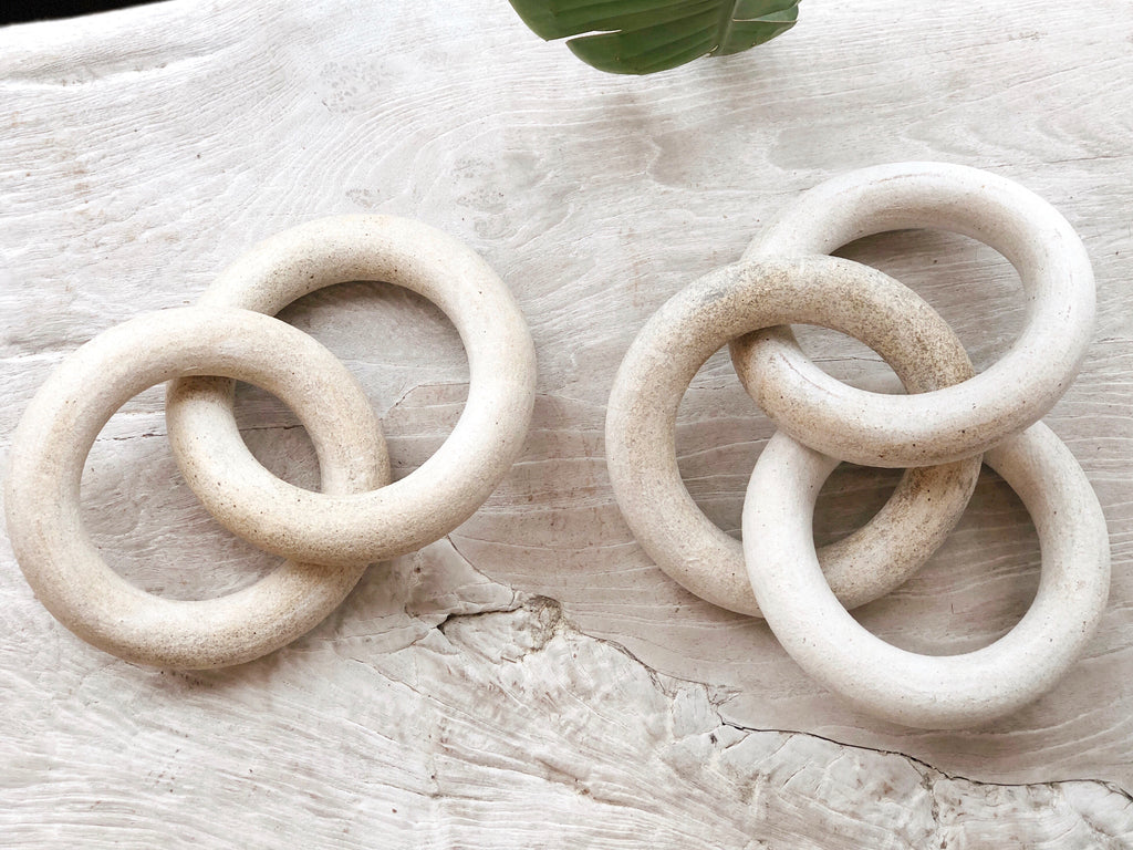 Ceramic Three Chain Link